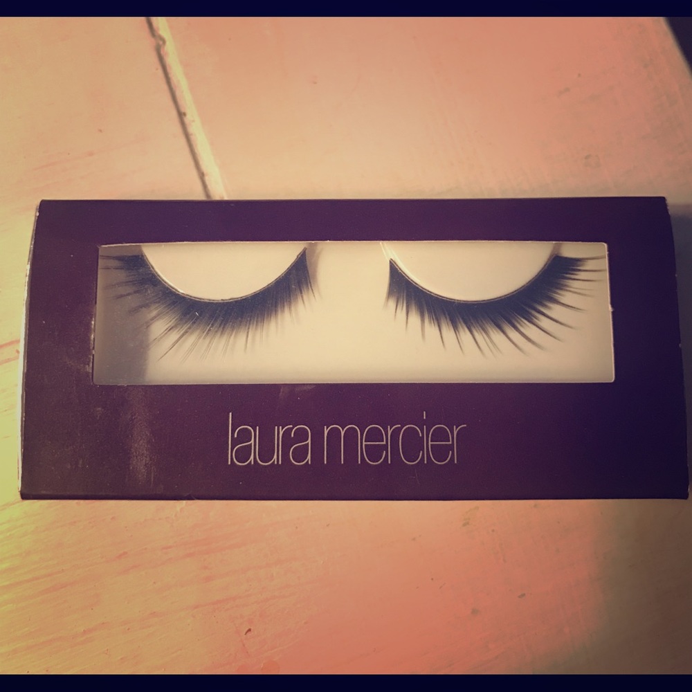 Laura Mercier glamour false eyelashes